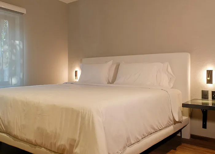 Hotel Casa Serenos 3*